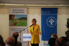 2h - Festakt - Gesundheit = Chance - Paula Honkanen-Schoberth, GF des Bundesverbandes eröffnet die Kampagne